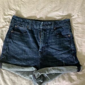 CURVY highest rise shortie